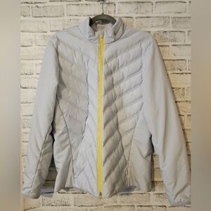 Nike womens Aeroloft jacket in size Medium. LIKE NEW!